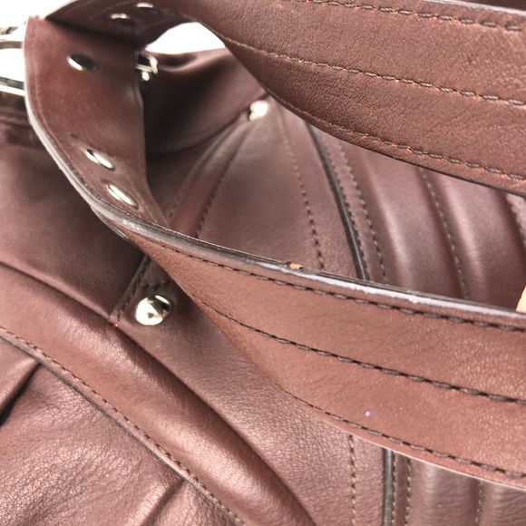 B. Makowsky Leather Shoulder Bag - Picture 8 of 9